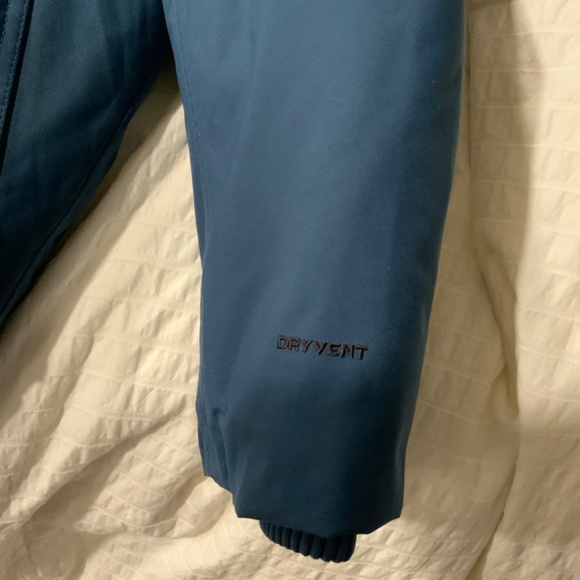 The North Face Men’s Gotham III Waterproof Jacket In Blue Wing Teal - Picture 11 of 16